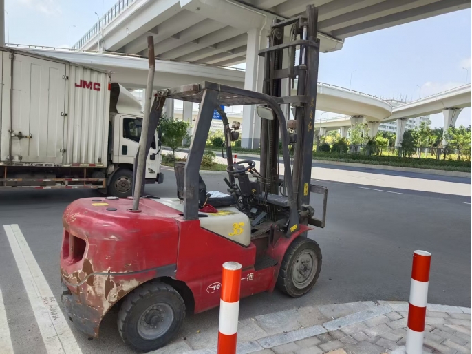 贛州二手柴油叉車 3.5噸 二節(jié)升高4.5米